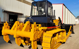 High performance crawler bulldozer for civil engineering works