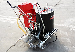 High temperature resistant and anti-deformation hopper for hand-push thermoplastic road marker