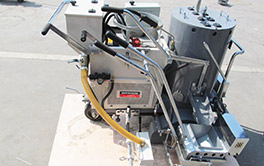 Intelligent automatic controller and knob control system for self-propelled convex road marking machine