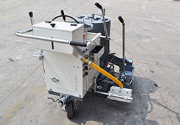 14L glass beads bin with transparent window for real-time quantity monitoring during road painting