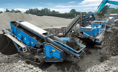 Crawler Impact Crusher PlantA AMI1213-A + Crawler Mobile Screening Plant AM3600H, 150-350t/h processing capacity