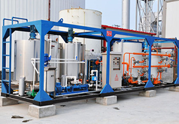 Compact and integrated skid-mounted structure of modified bitumen plant for easy transportation