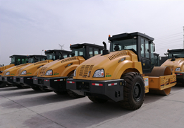 Single drum mechanical roller with double amplitude and hydraulic vibration system