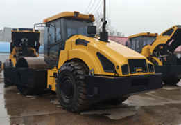 Invert hood with electric lifting device and large opening angle for easy access