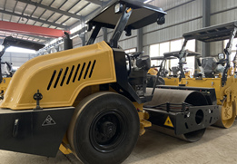 Streamline shape design with fast braking response and high safety reliability