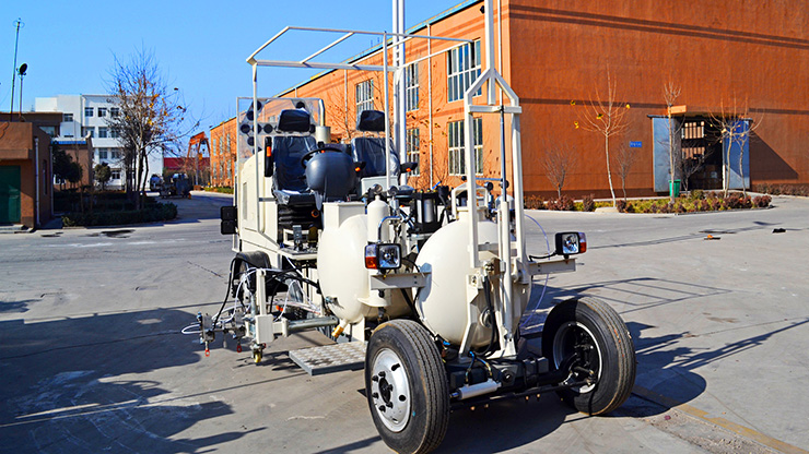 Driving-type Cold Paint Airless Road Marking Machine for Sale