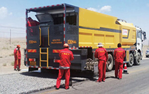 Chip Spreader, road maintenance equipment manufacturer